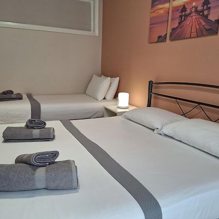 Cozy Apartment In The City Center Salonic Exterior foto