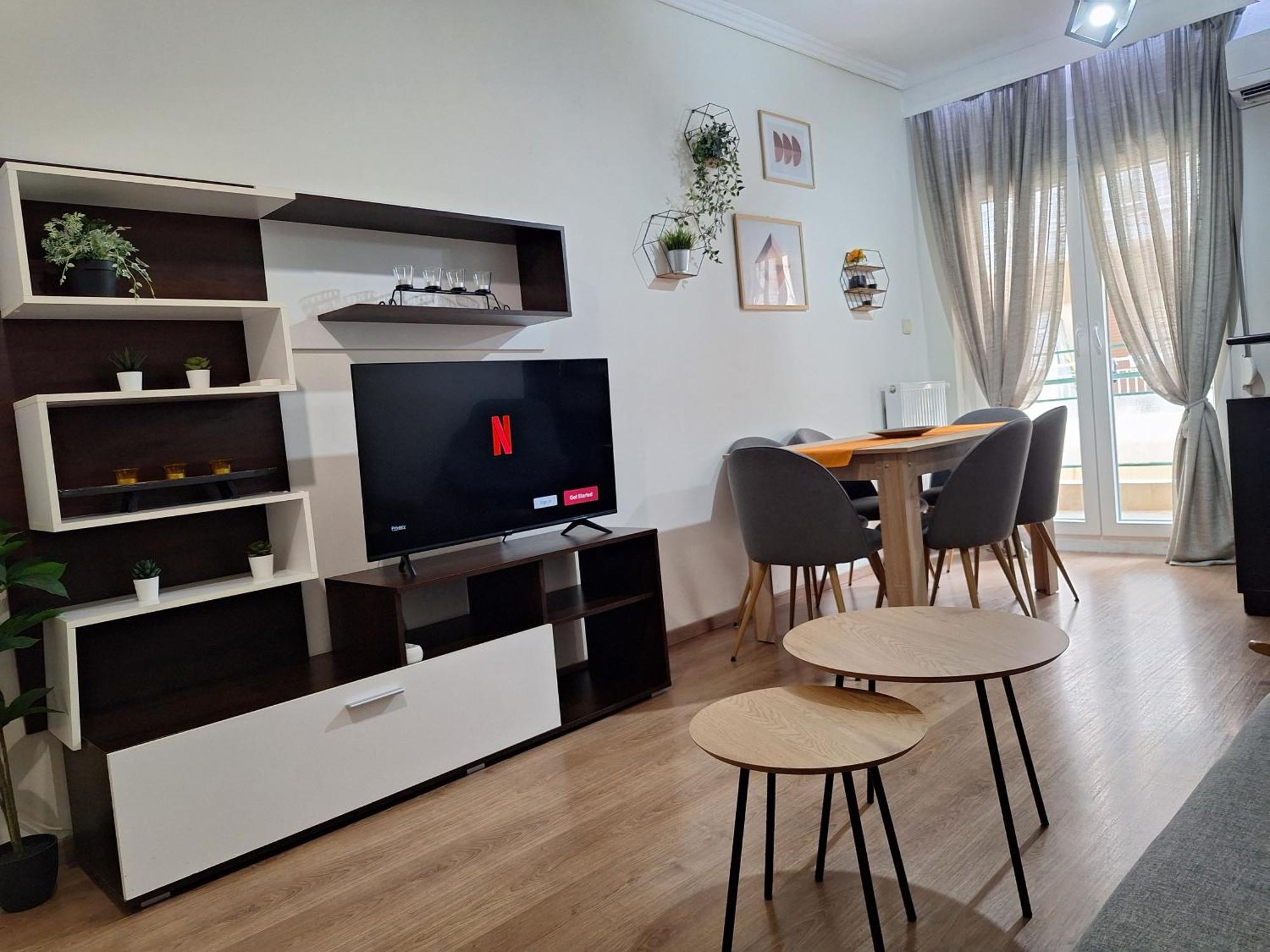 Cozy Apartment In The City Center Salonic Exterior foto